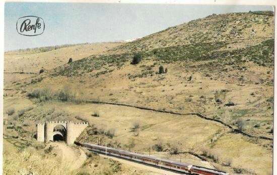 Línea de ferrocarril Somosierra
